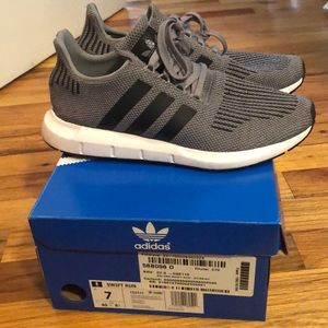 Adidas Swift Run